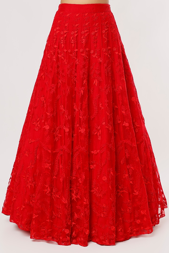 Red Organza Embroidered Wedding Lehenga Set by Astha Narang at Pernia's Pop Up Shop
