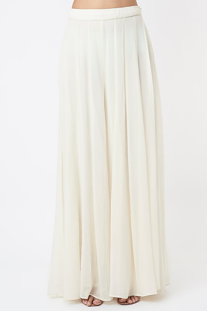 White Embroidered Wedding Anarkali Set by Astha Narang at Pernia's Pop Up Shop