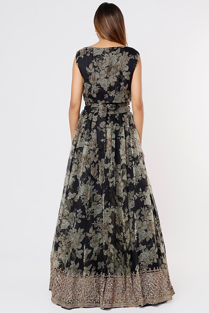 Black Silk Organza Floral Embroidered Floral Wedding Lehenga Set by Astha Narang at Pernia's Pop Up Shop