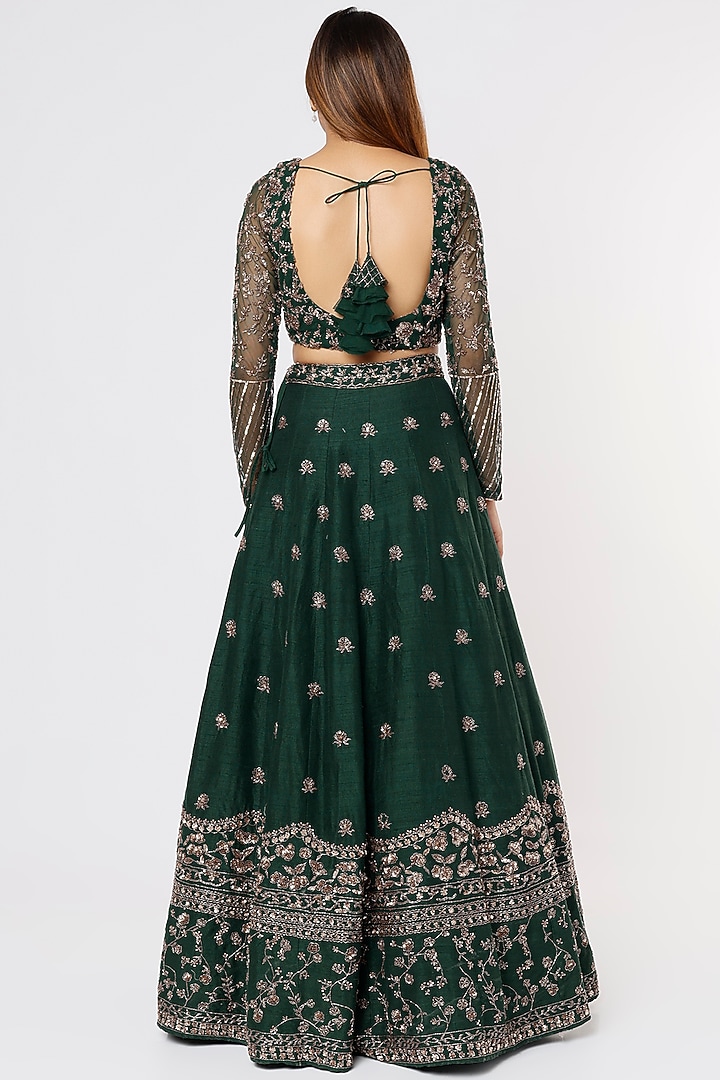 Emerald Green Raw Silk Embroidered Bridal Lehenga Set by Astha Narang at Pernia's Pop Up Shop