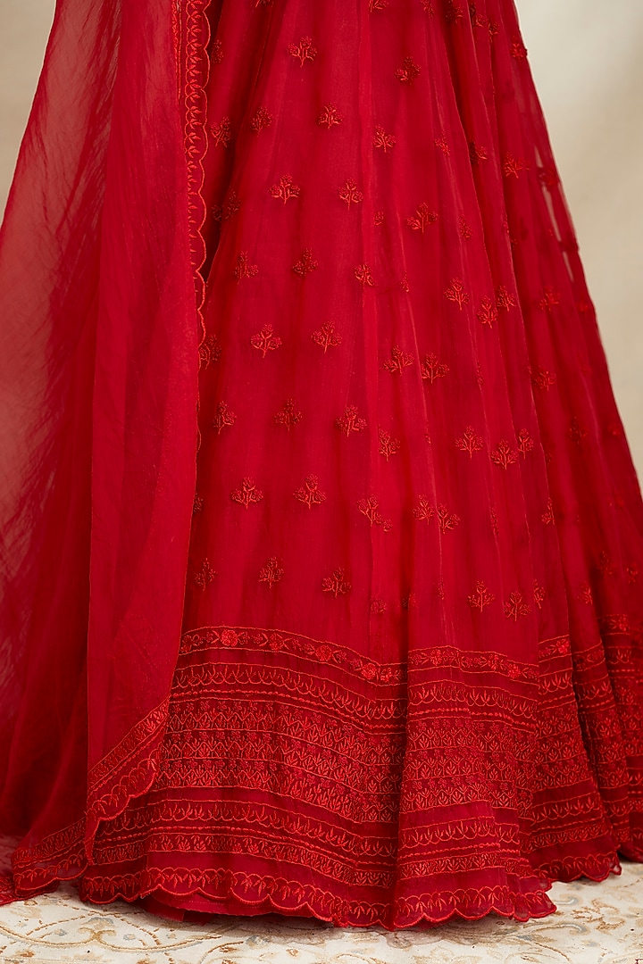 Red Organza Silk Thread Embroided Wedding Lehenga Set by Astha Narang at Pernia's Pop Up Shop