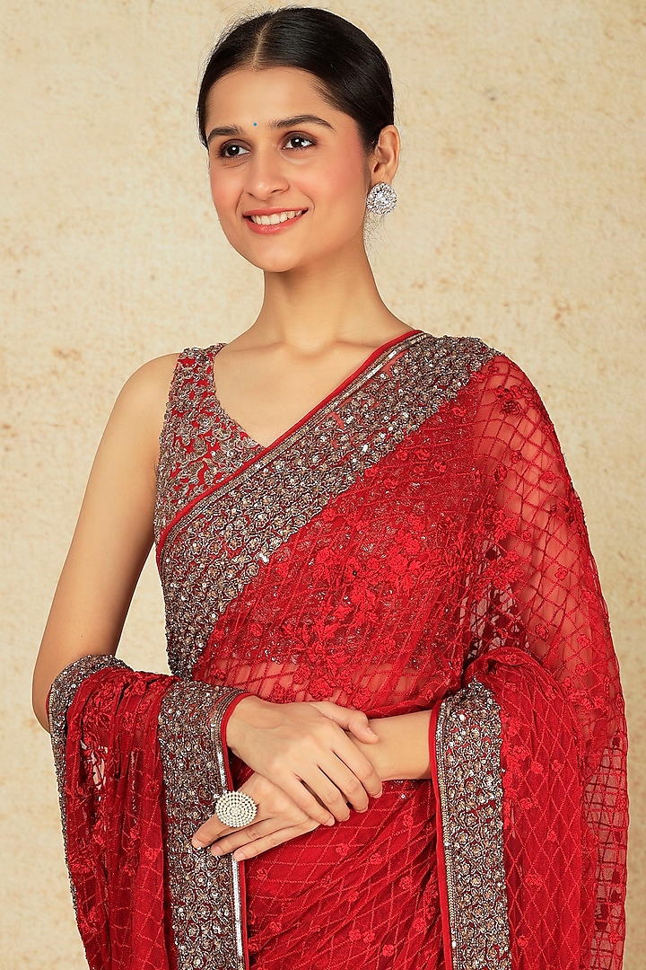 Red Embroidered Reception Saree Set With Belt by Astha Narang at Pernia's Pop Up Shop