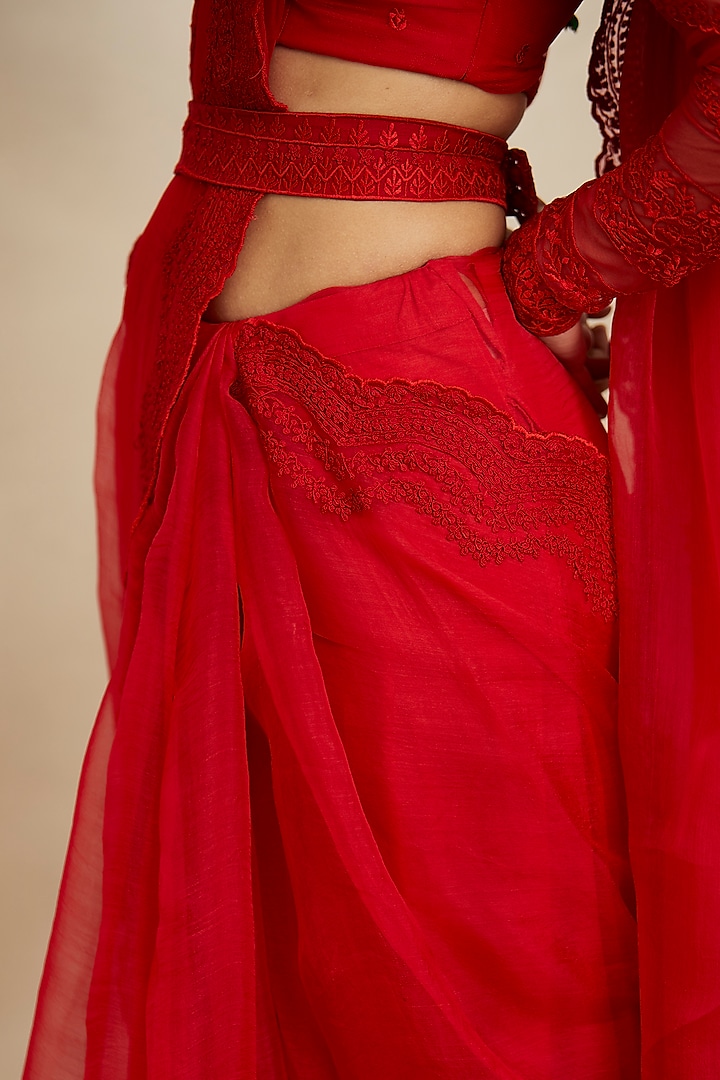 Blood Red Wedding Saree Set in Silk Organza by Astha Narang at Pernia's Pop Up Shop