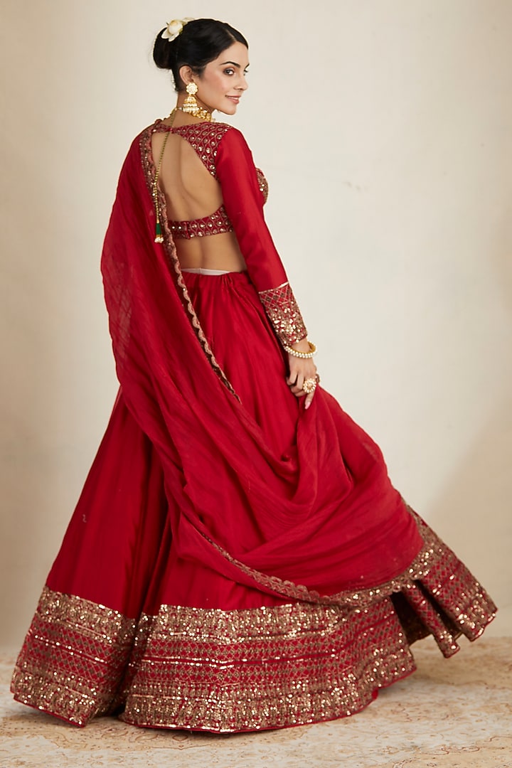 Red Chanderi Silk & Crepe Embroidered Wedding Lehenga Set by Astha Narang at Pernia's Pop Up Shop