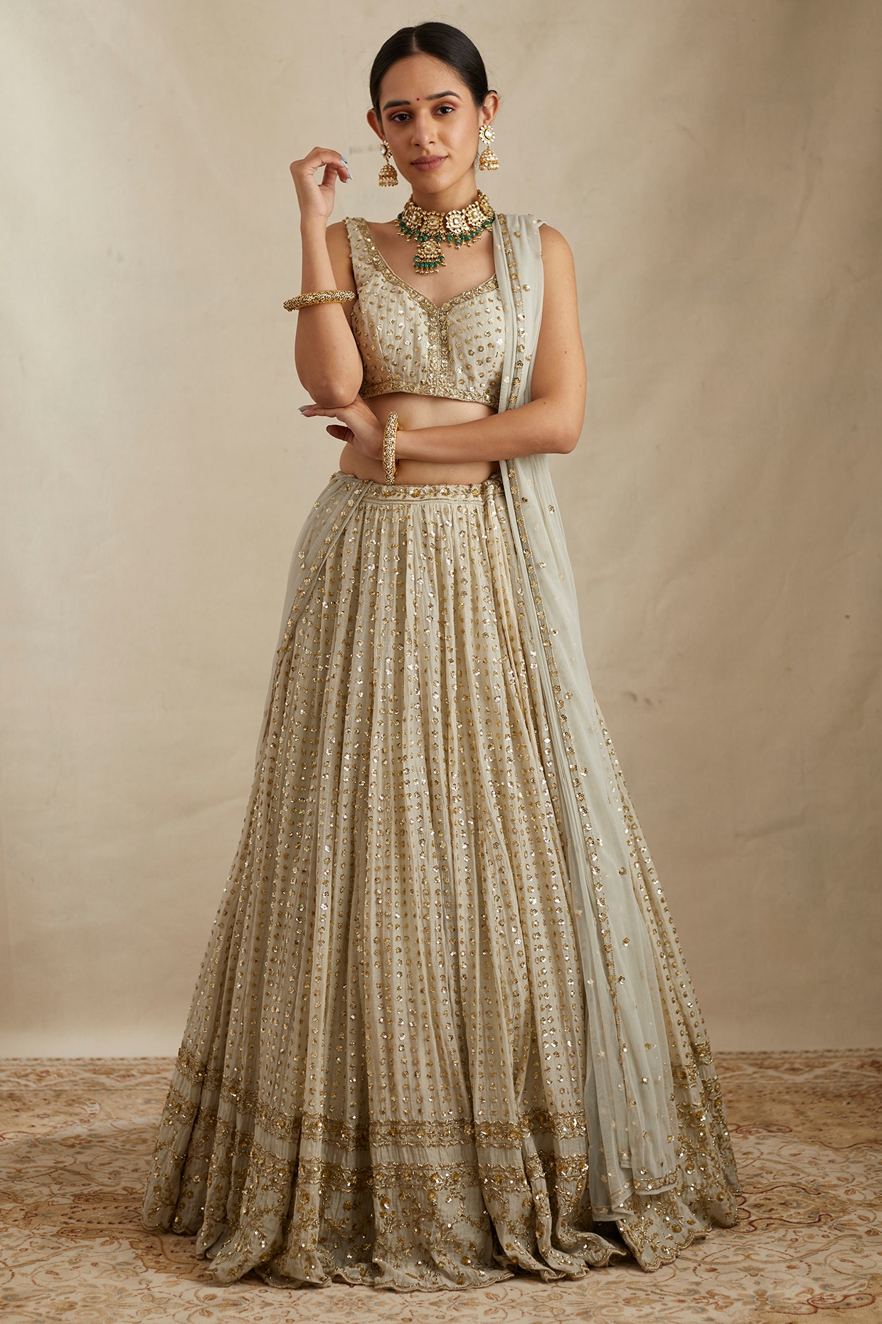 Aastha Velvet Embroidered Bridal Lehenga Choli, Pattern : Flowered, Dupatta  Length : 2.2 to 2.5 mtrs at Rs 5,000 / Set in Surat