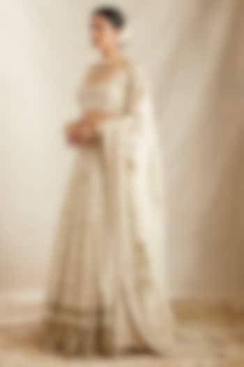 Off-White Net Boota embroidred Wedding Lehenga Set by Astha Narang at Pernia's Pop Up Shop