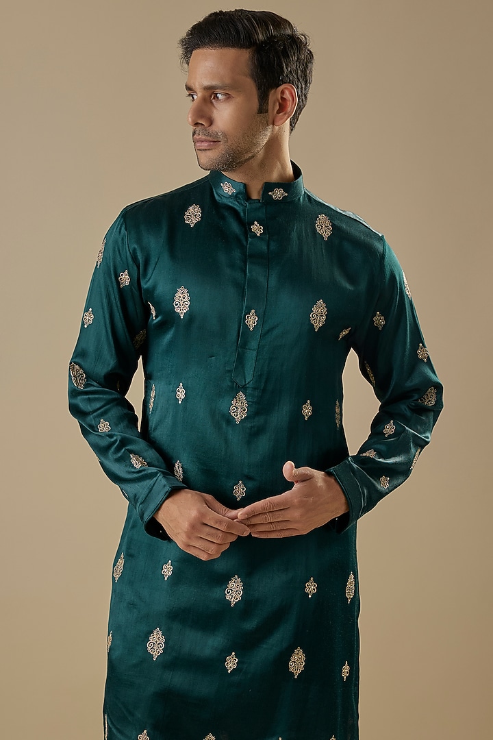 Royal Green Gajji Kasab Work Kurta Set by AASTHASHAH at Pernia's Pop Up Shop