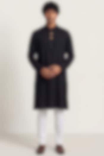 Black Cotton Satin Kurta by AASTHASHAH at Pernia's Pop Up Shop