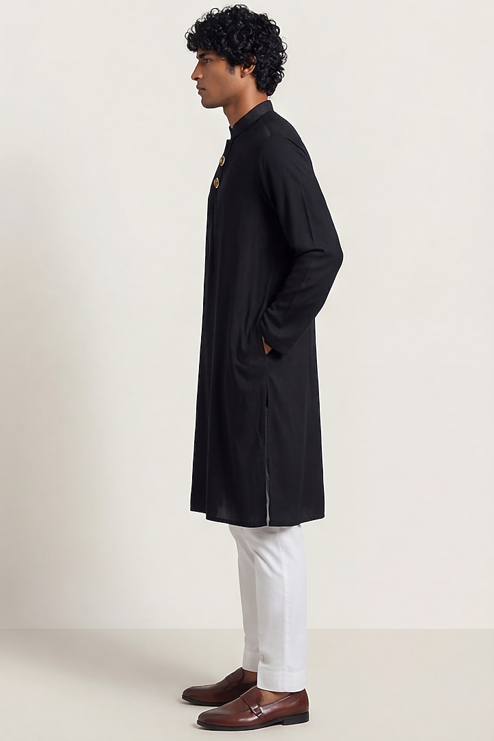 Black Cotton Satin Kurta by AASTHASHAH at Pernia's Pop Up Shop