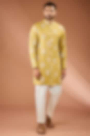 Yellow Viscose Blend Tikki Handwork & Butta Printed Kurta Set by AASTHASHAH at Pernia's Pop Up Shop