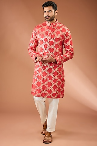 Red Silk Tikki Handwork & Butta Printed Kurta Set by AASTHASHAH