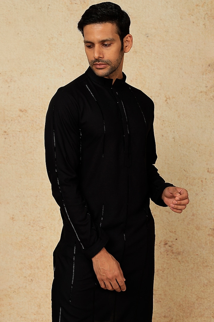 Black Embroidered Kurta Set by AASTHASHAH at Pernia's Pop Up Shop
