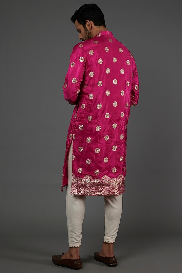 Fuschia Banarasi Kurta Set by AASTHASHAH at Pernia's Pop Up Shop