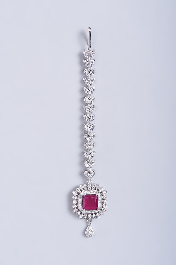 White Finish Red Synthetic Stone Maang Tikka by Aster at Pernia's Pop Up Shop