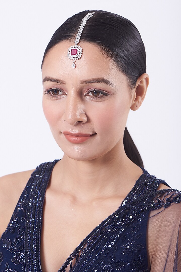 White Finish Red Synthetic Stone Maang Tikka by Aster at Pernia's Pop Up Shop