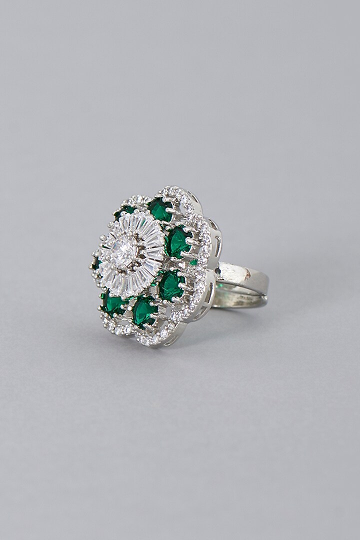 White Finish Zircon & Emerald Synthetic Stone Ring by Aster at Pernia's Pop Up Shop