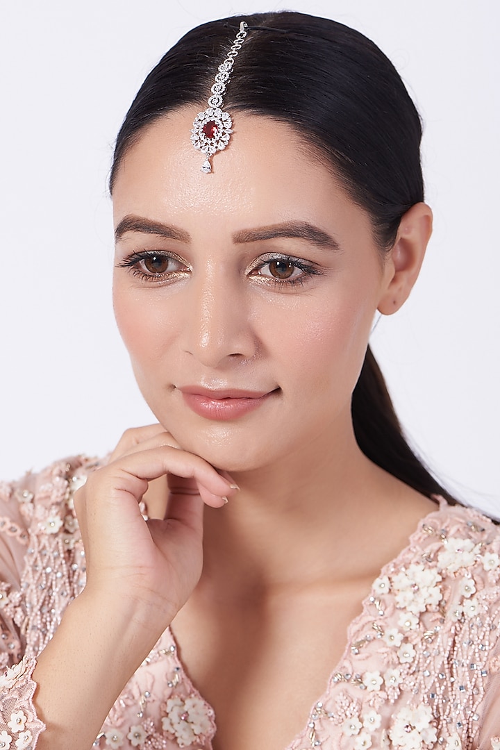 White Finish Red Synthetic Stone Maang Tikka by Aster at Pernia's Pop Up Shop