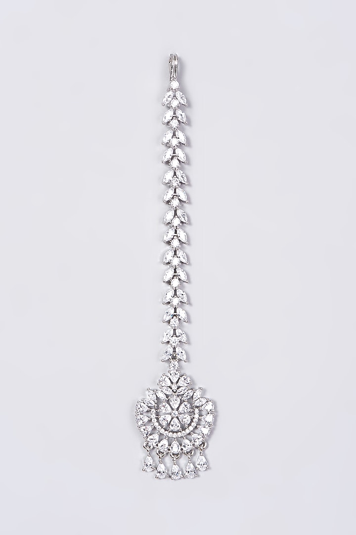 White Finish Diamond Maang Tikka by Aster at Pernia's Pop Up Shop