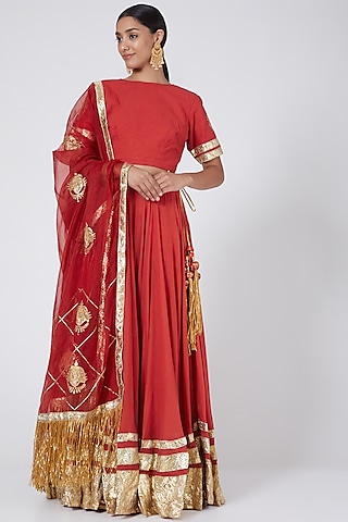 Red Embroidered Lehenga Set by Ashna Vaswani