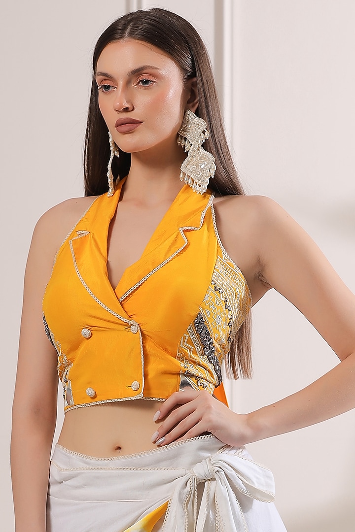 White Linen Skirt Set by Ashna Vaswani at Pernia's Pop Up Shop
