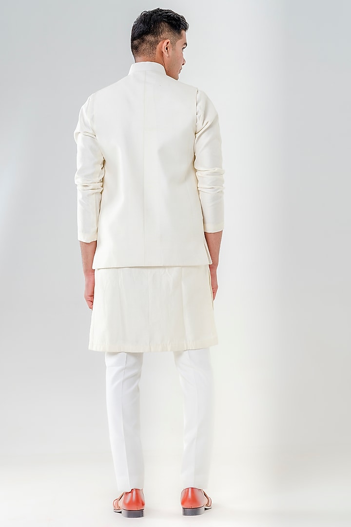 Ivory Dupion Silk Zari Embroidered Bundi Jacket Set by Amrit Dawani at Pernia's Pop Up Shop
