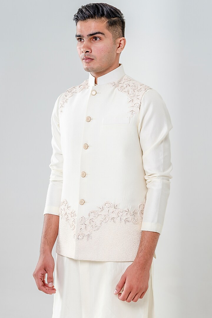 Ivory Dupion Silk Zari Embroidered Bundi Jacket Set by Amrit Dawani at Pernia's Pop Up Shop
