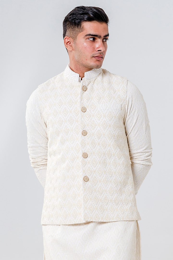 Ivory Lucknowi Bundi Jacket Set by Amrit Dawani at Pernia's Pop Up Shop