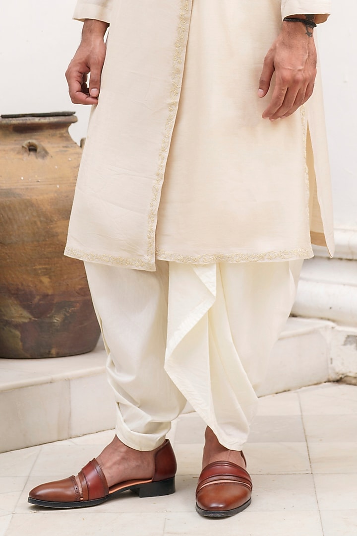 Beige Chanderi Embroidered Angrakha Kurta Set by Amrit Dawani at Pernia's Pop Up Shop