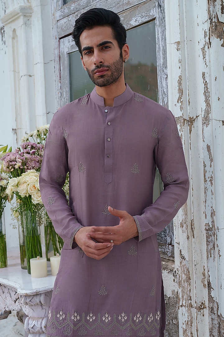 Purple Muslin Moon Embroidered Kurta Set by Amrit Dawani at Pernia's Pop Up Shop