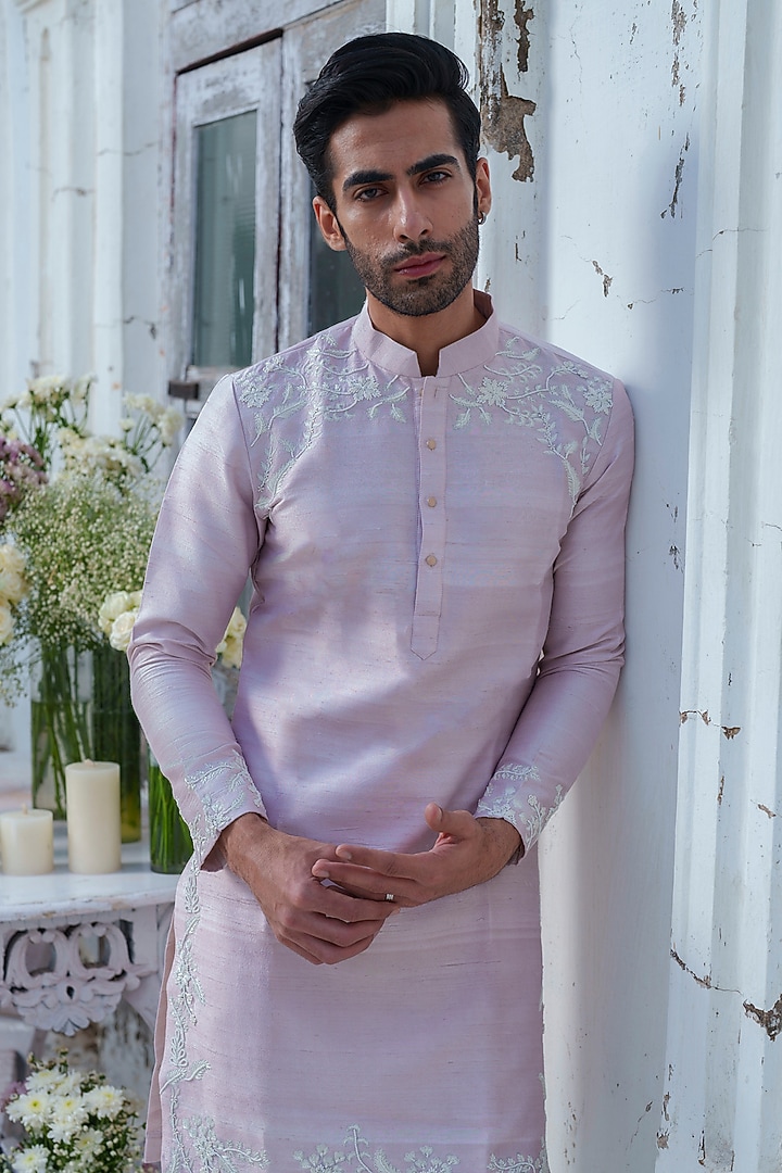 Onion Pink Raw Silk Embroidered Kurta Set by Amrit Dawani at Pernia's Pop Up Shop