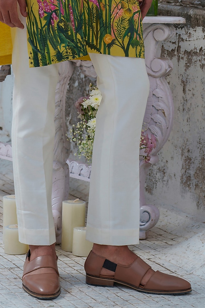 Lime Green Cotton Blend Floral Hand Painted & Embroidered Kurta Set by Amrit Dawani at Pernia's Pop Up Shop