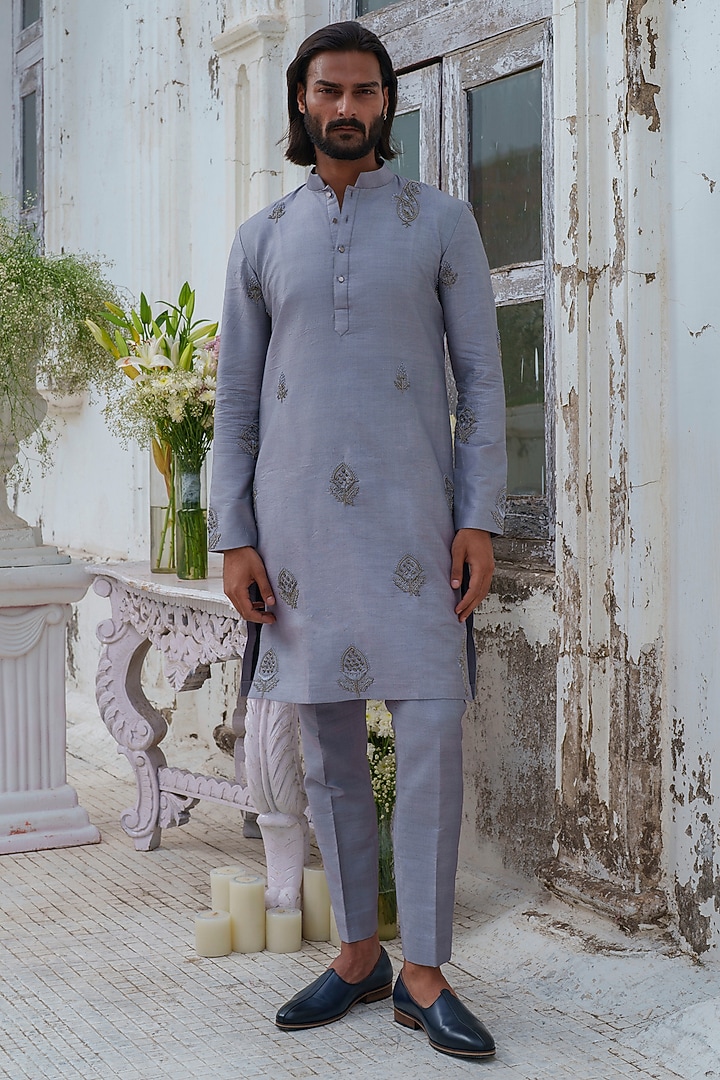 Grey Cotton Blend Embroidered Kurta Set by Amrit Dawani at Pernia's Pop Up Shop