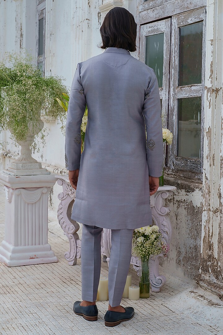 Grey Cotton Blend Embroidered Kurta Set by Amrit Dawani at Pernia's Pop Up Shop