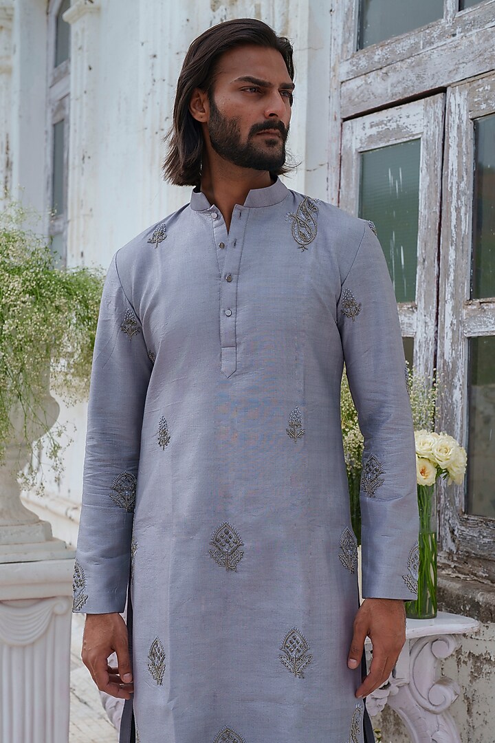Grey Cotton Blend Embroidered Kurta Set by Amrit Dawani at Pernia's Pop Up Shop