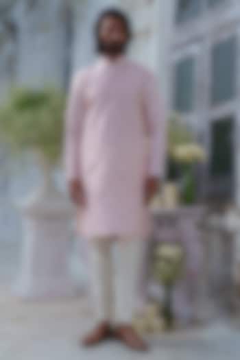 Pink Raw Silk Embroidered Kurta Set by Amrit Dawani at Pernia's Pop Up Shop