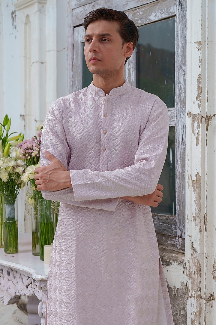 Mauve Chanderi Self Textured Kurta Set by Amrit Dawani at Pernia's Pop Up Shop