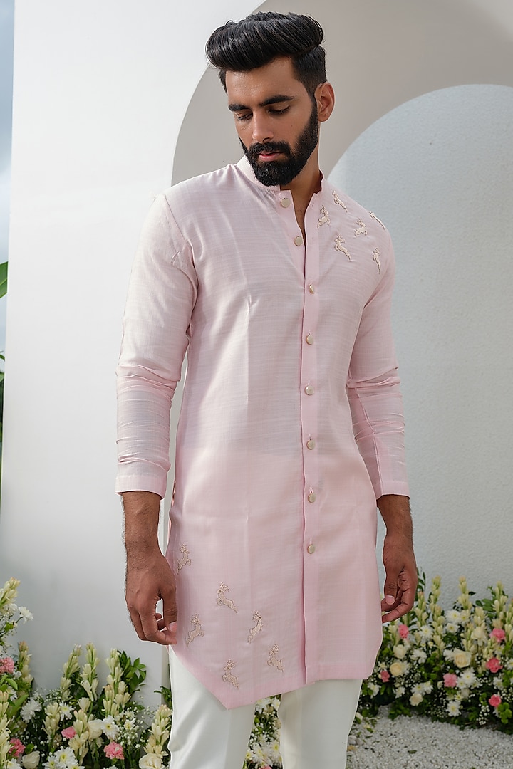 Light Pink Cotton Blend Short Kurta Set by Amrit Dawani at Pernia's Pop Up Shop