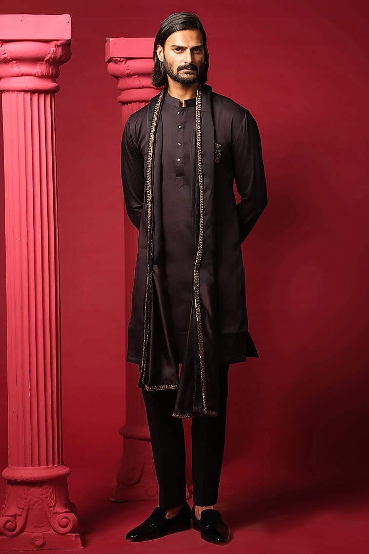 Black Cotton Blended Zari Work Kurta Set by Amrit Dawani at Pernia's Pop Up Shop