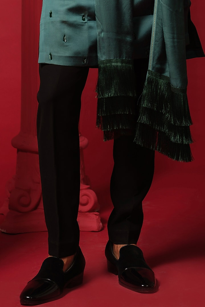 Emerald Modal Silk Embroidered Kurta Set by Amrit Dawani at Pernia's Pop Up Shop