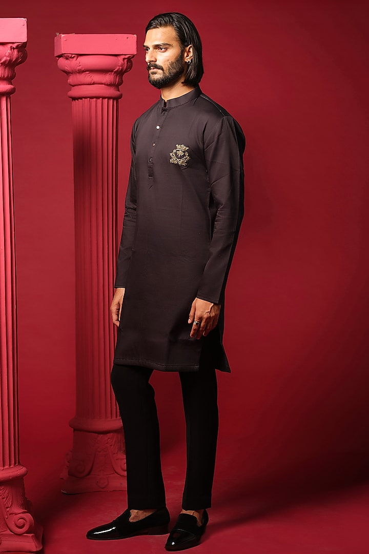 Black Cotton Blended Zari Embellished Kurta Set by Amrit Dawani at Pernia's Pop Up Shop