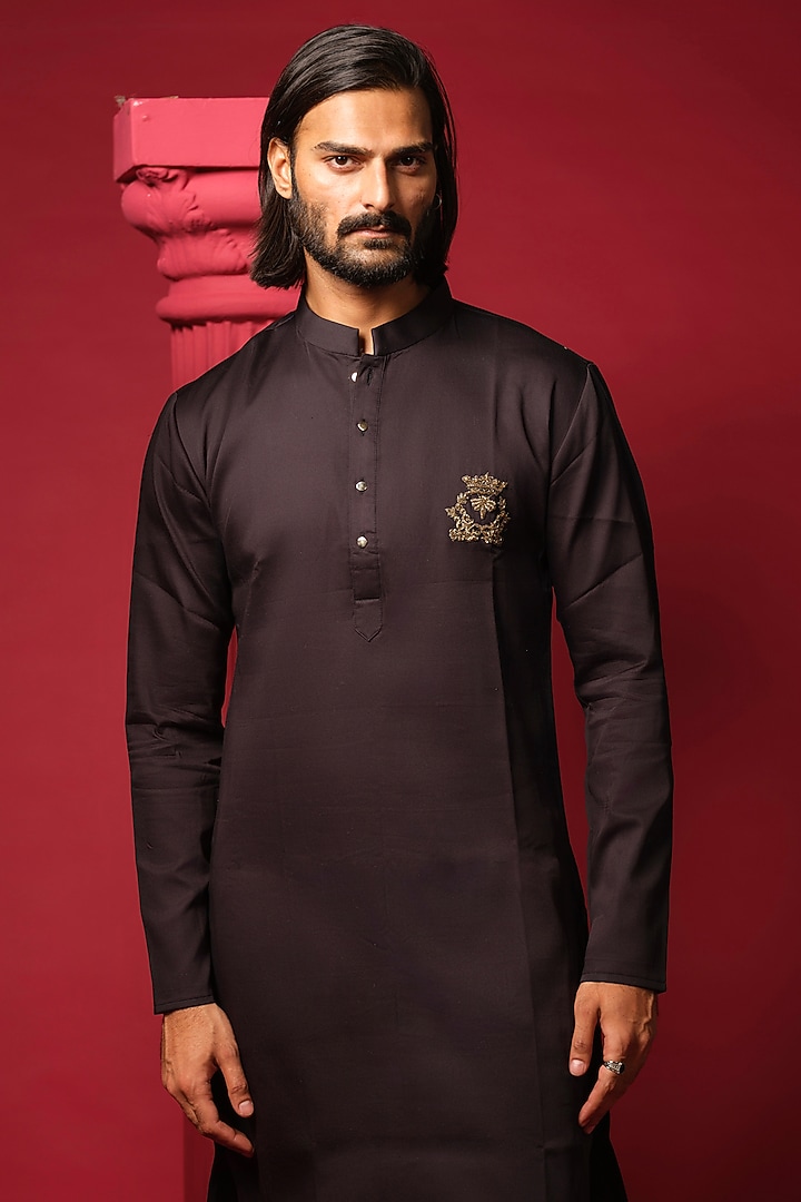 Black Cotton Blended Zari Embellished Kurta Set by Amrit Dawani at Pernia's Pop Up Shop