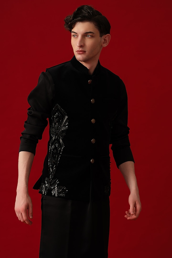 Black Velvet Embroidered Bundi Jacket Set by Amrit Dawani at Pernia's Pop Up Shop