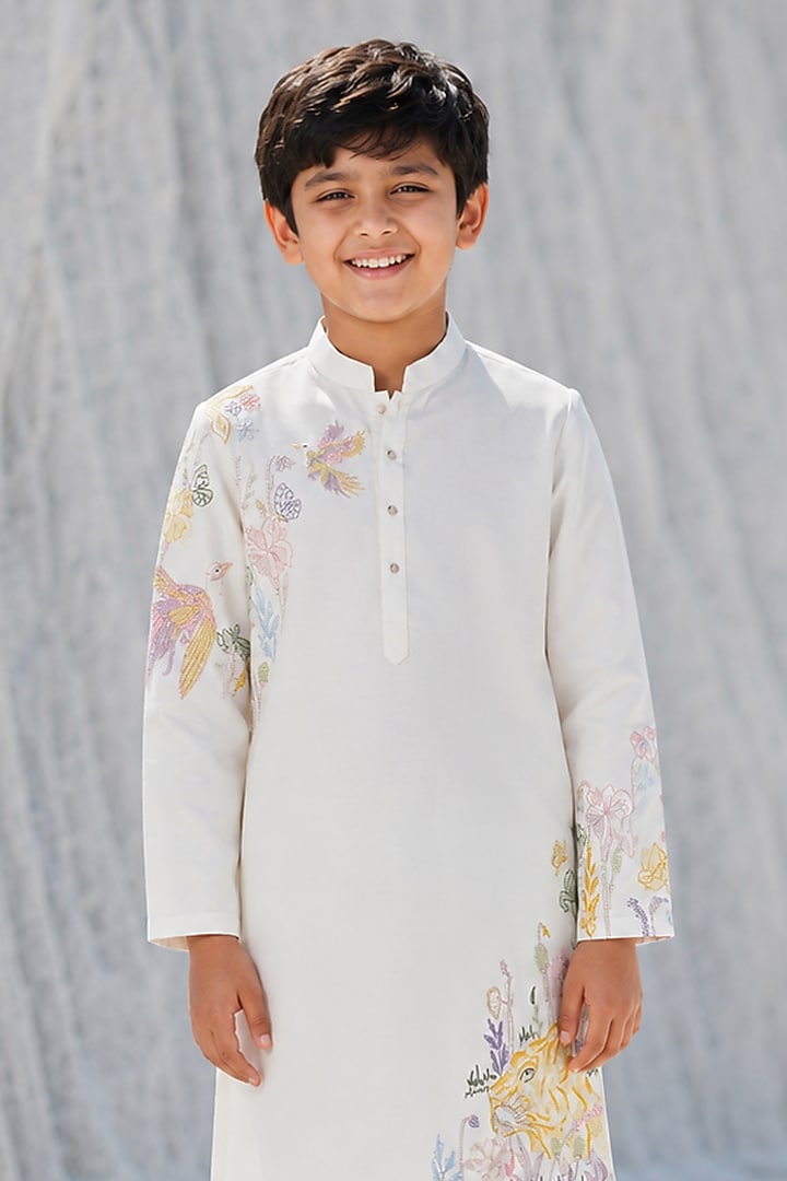 Ivory Modal Silk Hand Embroidered Kurta Set For Boys by Amrit Dawani Kids at Pernia's Pop Up Shop