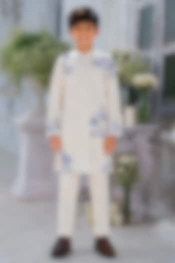 Ivory Modal Silk Hand Painted Kurta Set For Boys by Amrit Dawani Kids at Pernia's Pop Up Shop