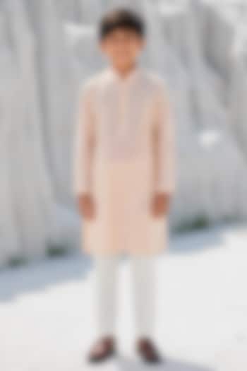 Peach Cotton Silk Blend Thread Embroidered Kurta Set For Boys by Amrit Dawani Kids at Pernia's Pop Up Shop