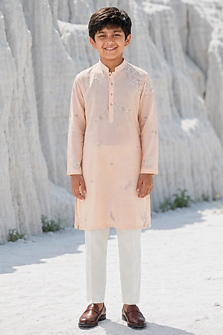 Peach Cotton Silk Blend Thread Embroidered Kurta Set For Boys by Amrit Dawani Kids