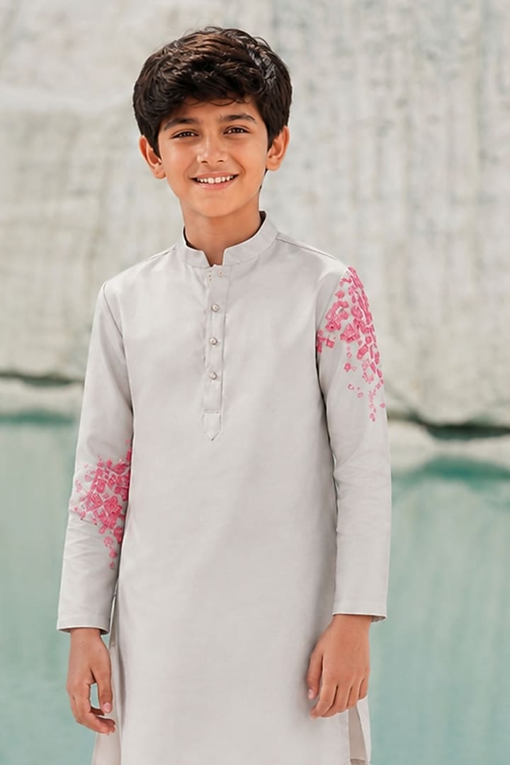 Light Grey Modal Silk Hand Painted Kurta Set For Boys by Amrit Dawani Kids at Pernia's Pop Up Shop