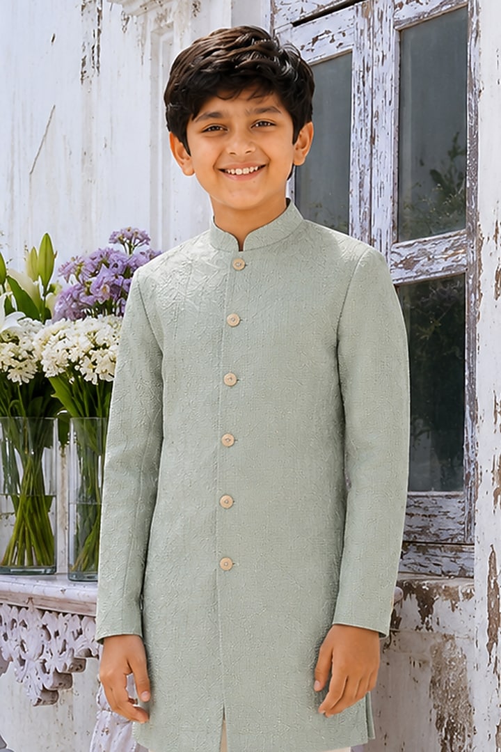 Green Textured Chanderi Kurta Set For Boys by Amrit Dawani Kids at Pernia's Pop Up Shop