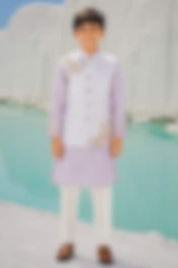 Lilac Modal Silk Floral Embroidered Bundi Jacket Set For Boys by Amrit Dawani Kids at Pernia's Pop Up Shop