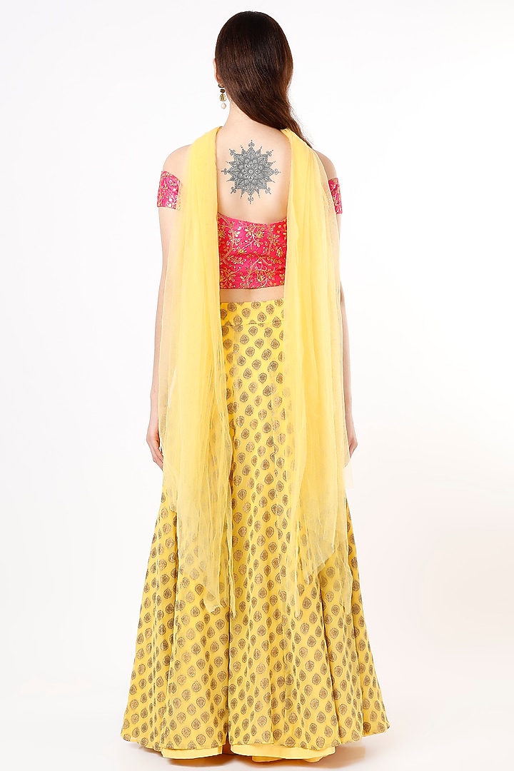 Yellow Embroidered Lehenga Set by Agastya The Era Edit at Pernia's Pop Up Shop